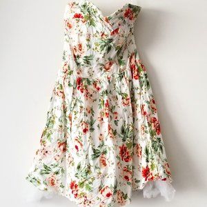 Limite Strapless Flower Dress